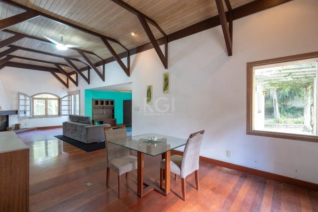 Imagem Sítio para Venda - 504.96m², 3 dormitórios, 4 vagas - Belém Velho
