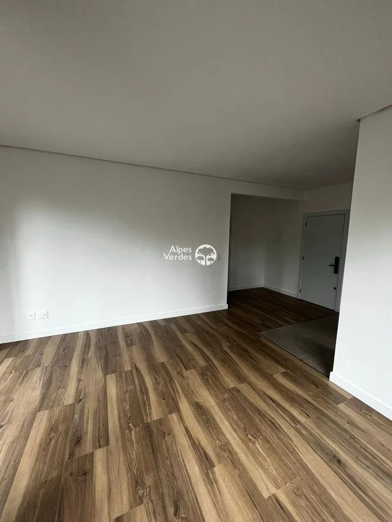 Imagem Vende-se apartamento em Gramado com 1 dormitorios semi mobiliado