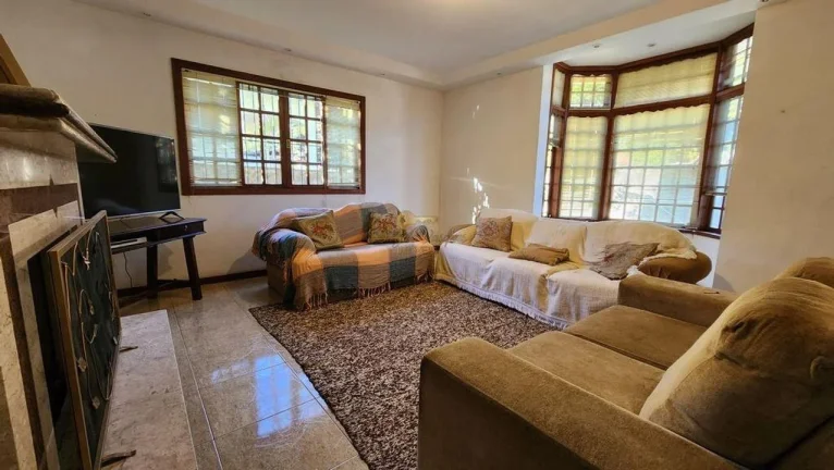 Imagem Casa em Condomínio para Venda em Teresópolis / RJ no bairro Prata