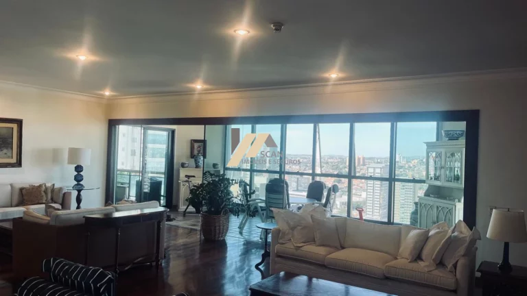 Foto do imóvel Apartamento à venda no Cambuí em Campinas, São Paulo.
