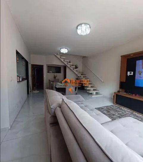 Imagem Sobrado com 3 dormitórios à venda, 300 m² por R$ 850.000,00 - Jardim Rosana - Guarulhos/SP