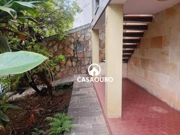 Imagem Casa com 4 quartos à venda, 245 m² - Santo Antônio - Belo Horizonte/MG