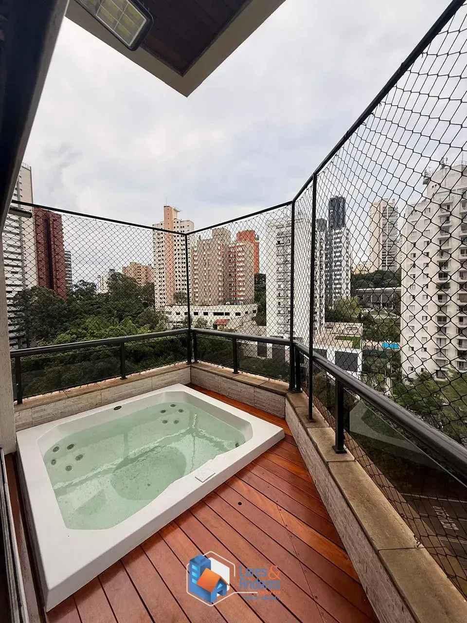 Imagem Apartamento para venda em Vila Andrade com 4 quartos, 213m²