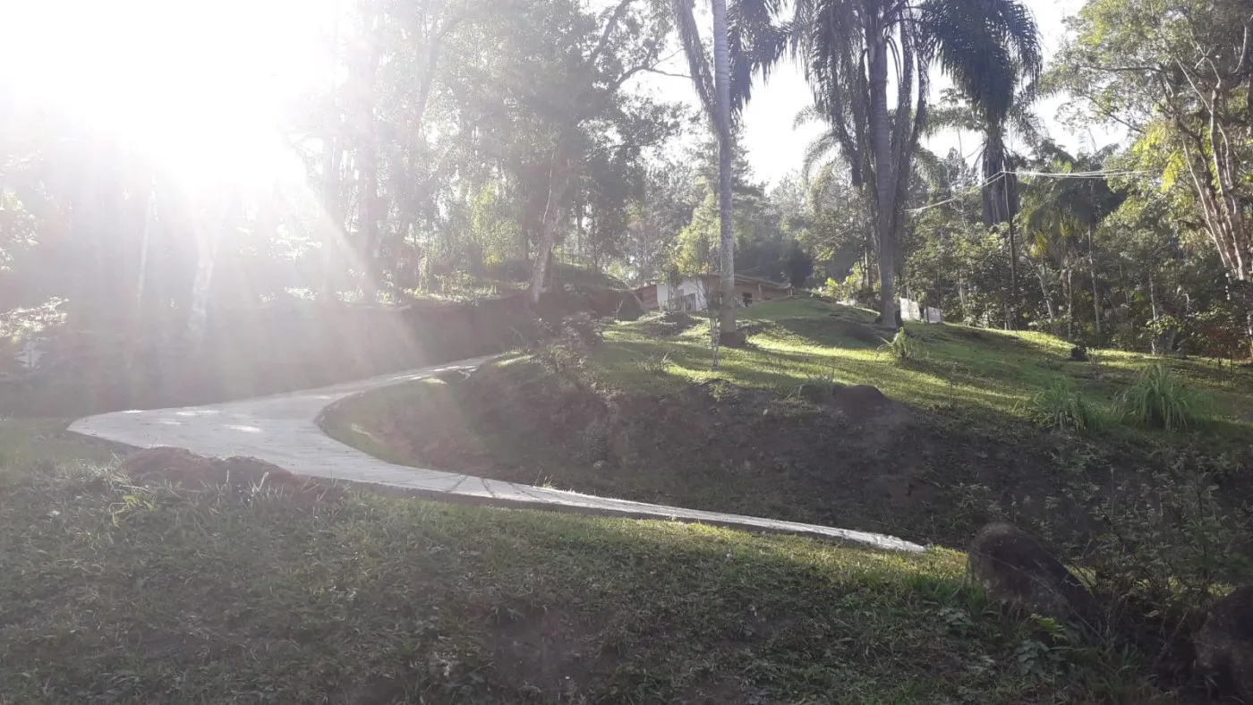 Imagem Sítio para Venda em Juquitiba, Juquitiba, 4 dormitórios, 1 suíte, 2 banheiros, 4 vagas