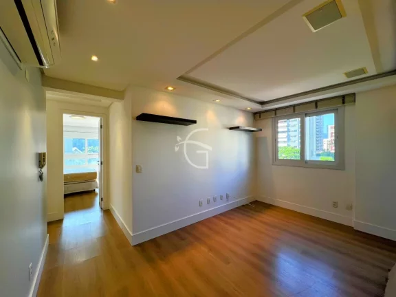 Imagem EXCELENTE APARTAMENTO NO ATIRADORES COM 3 SUÍTES E 3 VAGAS DE GARAGEM