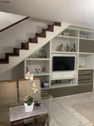 Imagem Casa para Venda em Teresópolis, Santa Cecília, 2 dormitórios, 2 banheiros, 1 vaga