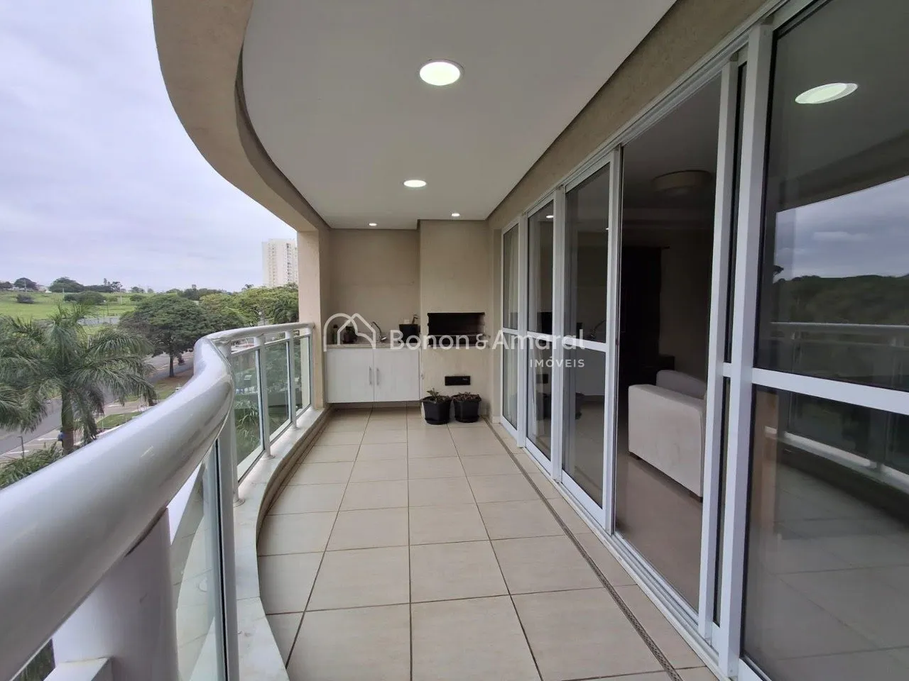 Imagem Apartamento com vista livre e sol da manhã no Club House Parque Prado - conforto, elegância e lazer completo