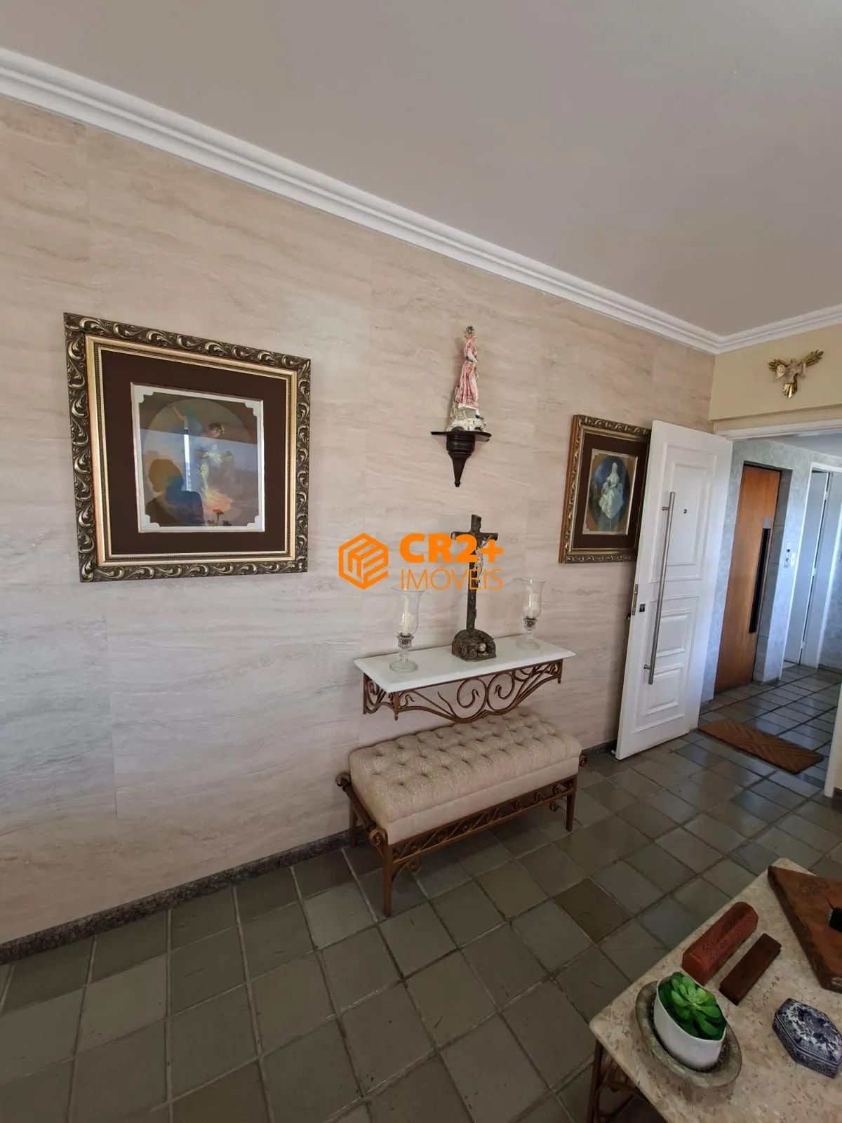 Imagem Vendo apartamento na Jaqueira, andar alto!