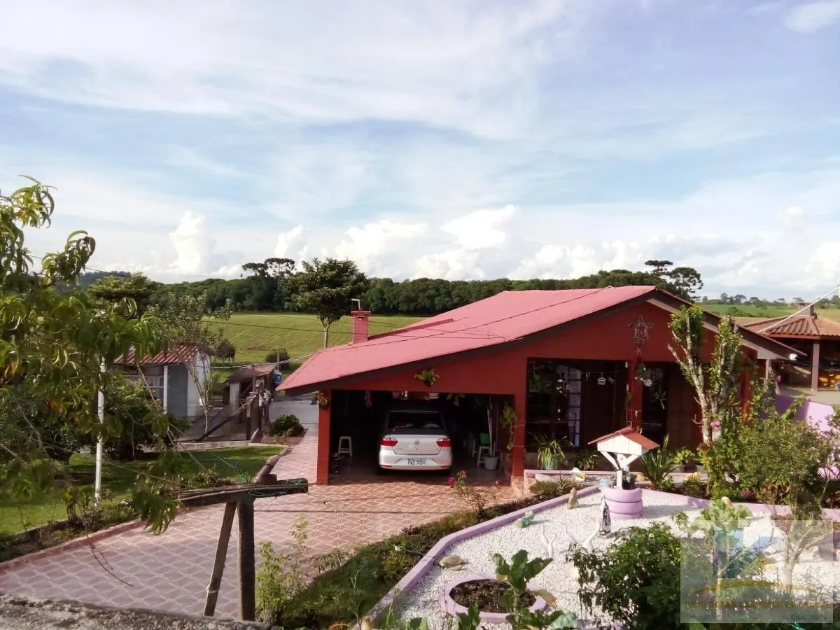 Imagem Casa para Venda em São José dos Pinhais, Campo Largo da Roseira, 2 dormitórios, 1 banheiro, 2 vagas
