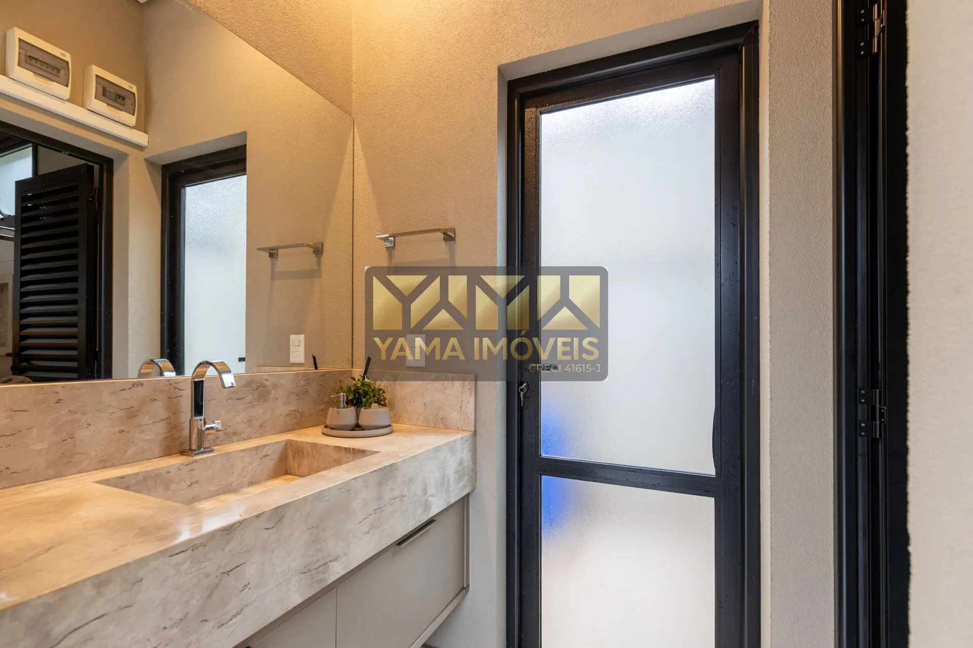 Imagem Casa à Venda Condomínio Buganvile - Jardim Olhos D´Água, 399m², Ribeirão Preto-SP