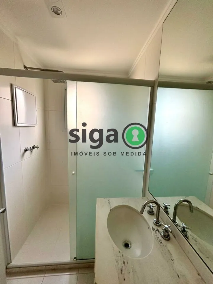 Imagem Apartamento á Venda no Panamby com 4 suítes e 4 vagas