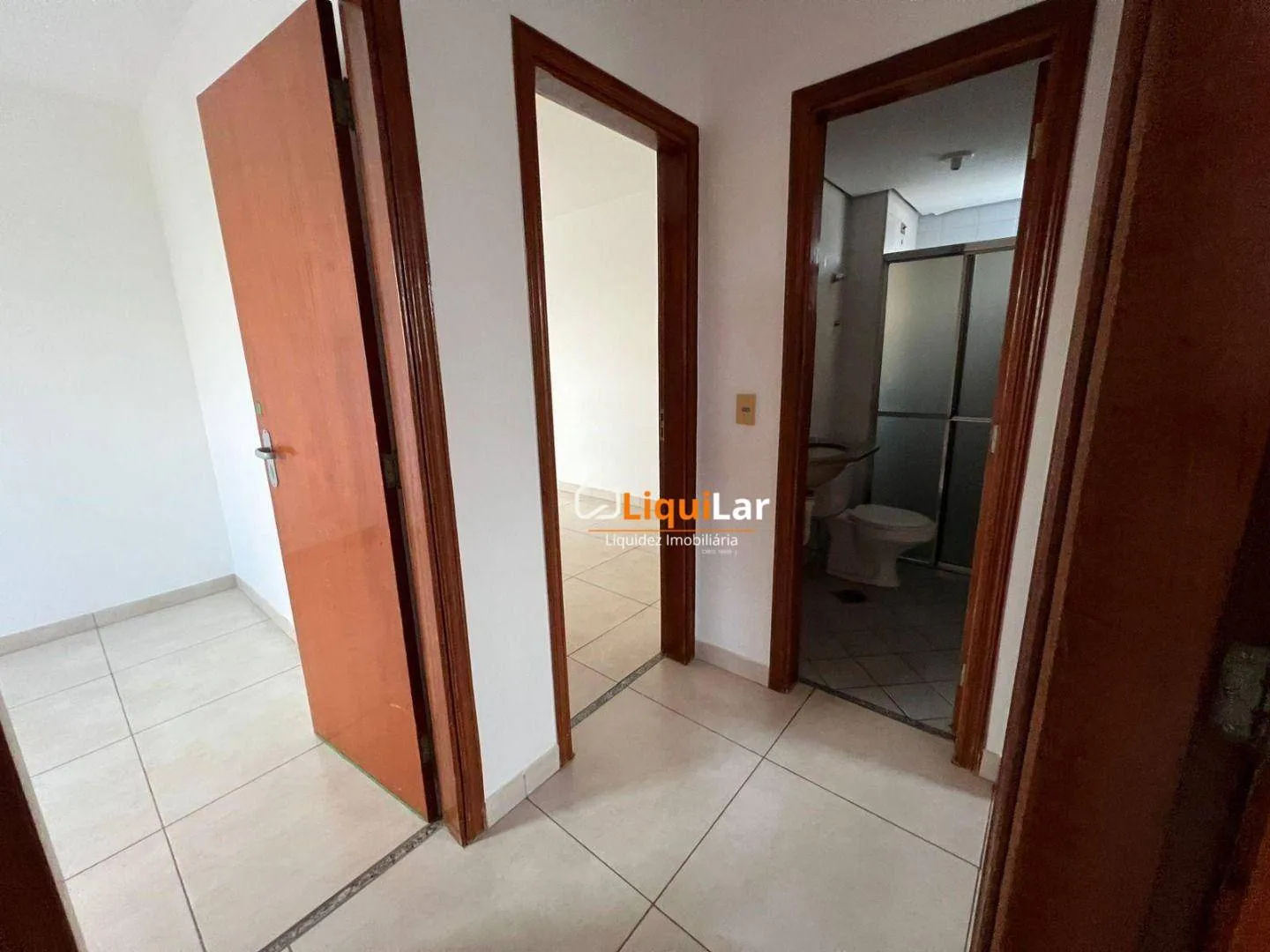 Imagem Apartamento para Locação no Edifício Pernambuco com 77 m², 3 Quartos, Suíte e 2 Vagas