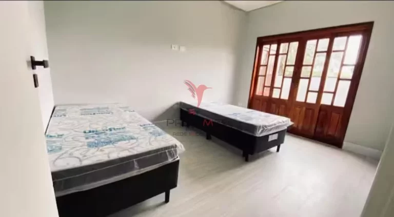 Imagem Imovel de alto padrão na Represa de Avaré, Salas Amplas ,Área gourmet, 6 Vagas de Garagem,