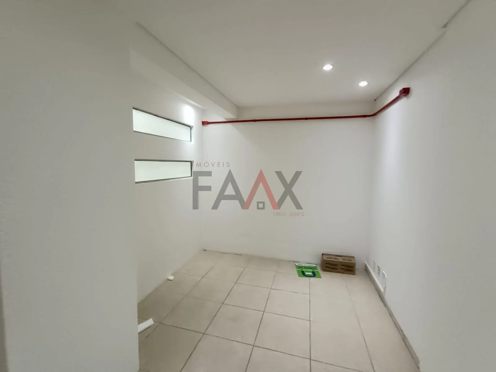 Imagem Sala Comercial para locação, frente a Lagoa das Lagrimas com vista privilegiada