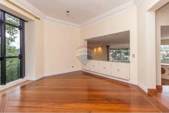 Imagem Amplo e Sofisticado Apartamento 350m² com Vista para o Pacaembu – Higienópolis / Pacaembu