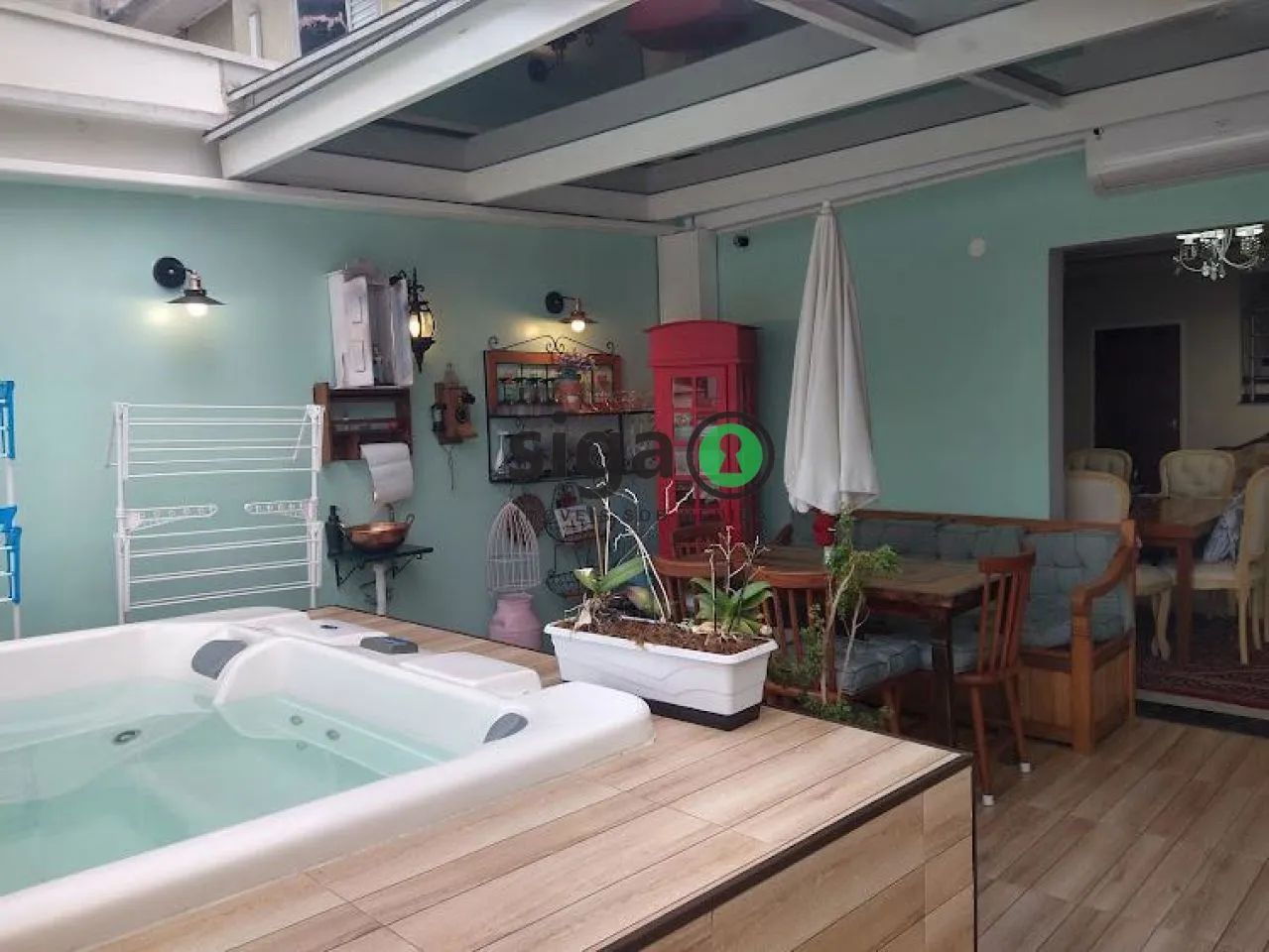 Foto do imóvel Casa de Condomínio com 10 residências, no Morumbi