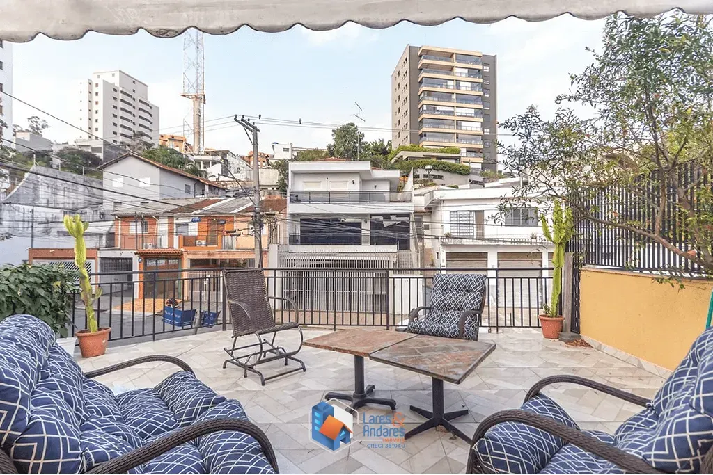 Imagem Casa à venda 3 Quartos 1 Suite 2 Vagas 145M² Alto de Pinheiros São Paulo - SP