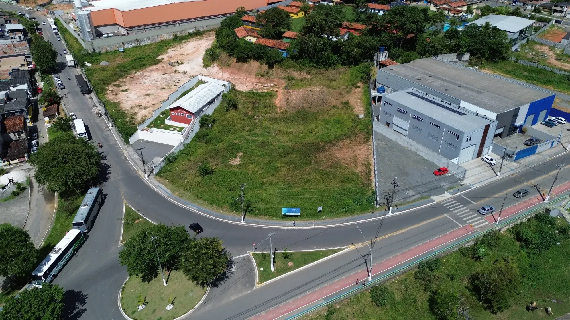Terreno à Venda, 4600 metros em CIA II - Simões Filho
