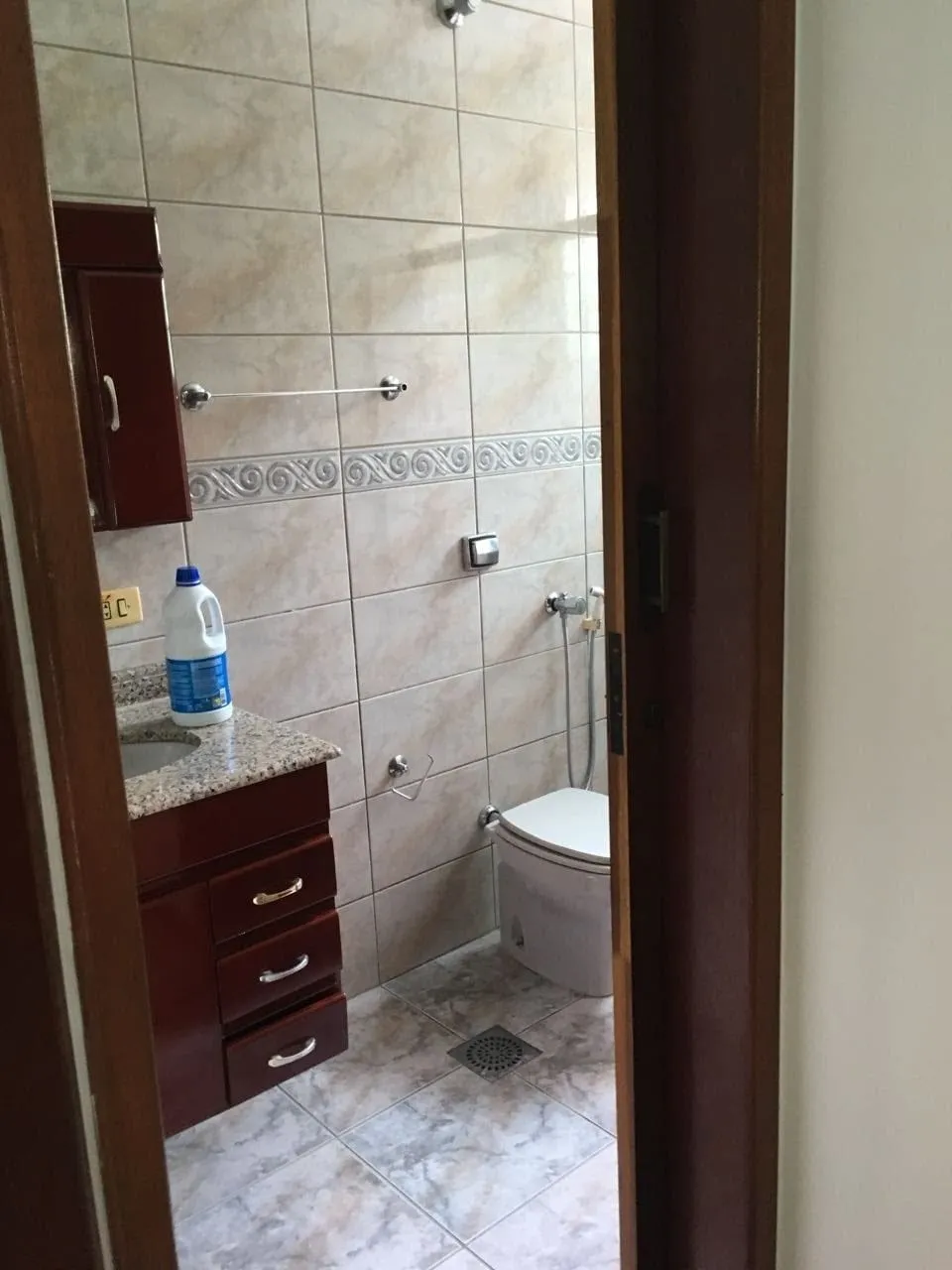 Foto do imóvel Casa à venda 3 Quartos, 1 Suite, 3 Vagas, 219M², Santana, Pindamonhangaba - SP