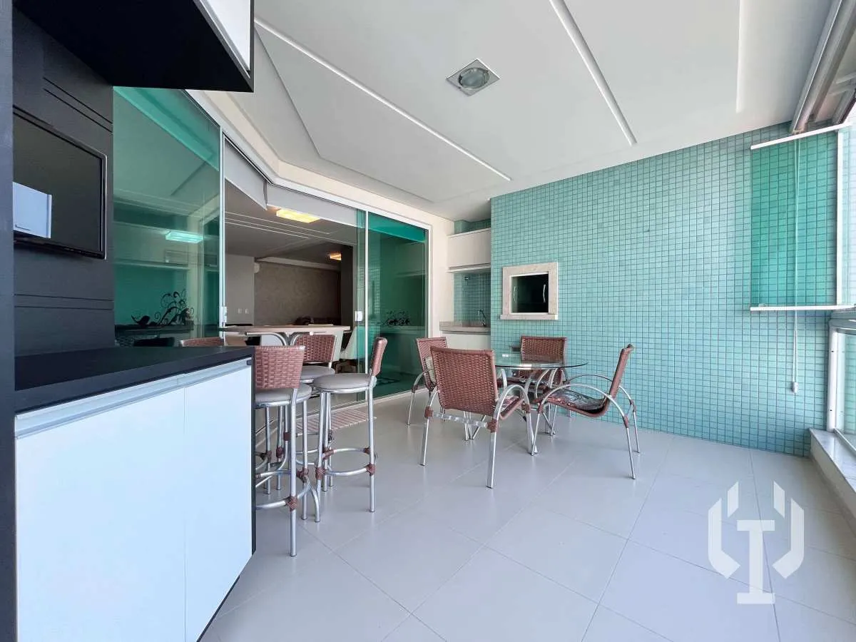 Imagem Apartamento Frente Mar 4 Suítes Mobiliado Pronto Para Morar em Meia Praia