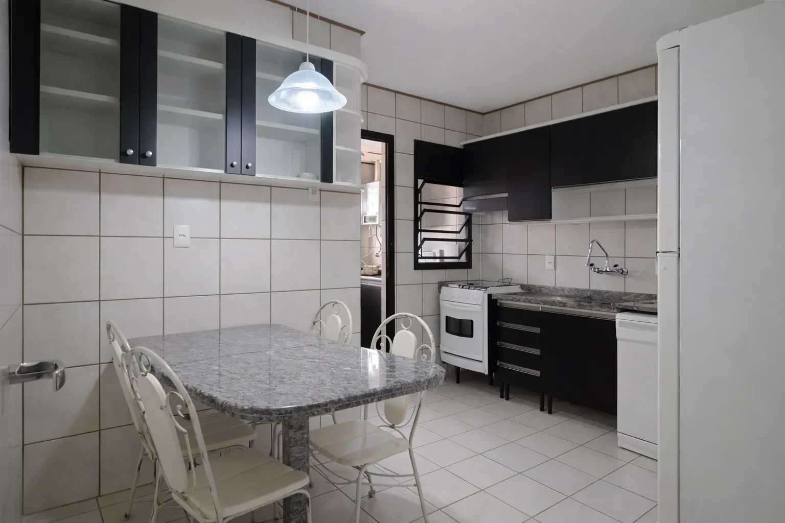 Imagem Apartamento com 3 Quartos à Venda, 107 metros em Centro - Florianópolis