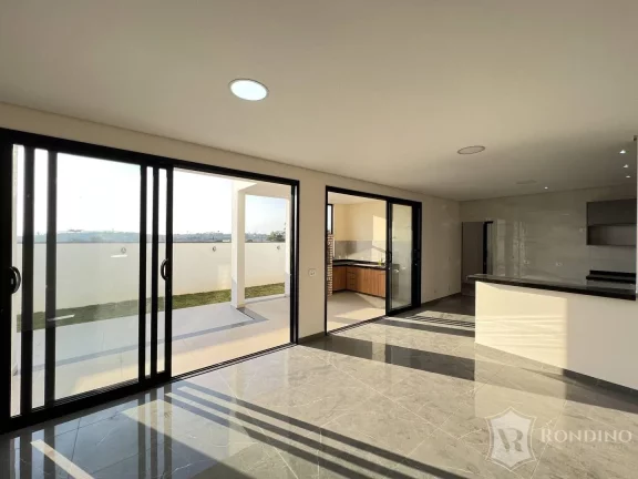 Imagem Sobrado no condomínio Cyrela Landscape, com 03 suítes com closet
