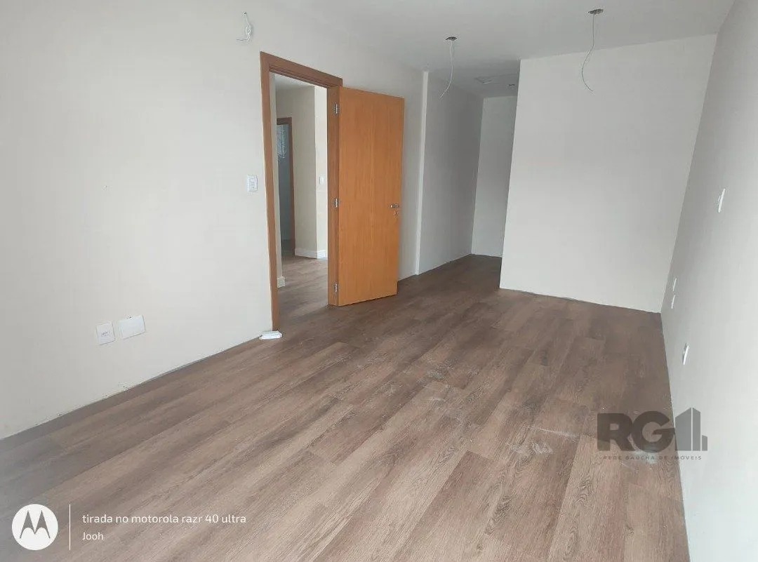 Imagem Casa em Condomínio fechado com 3 dormitórios no bairro Vila Nova em Porto Alegre, RS