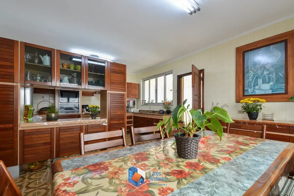 Imagem Casa para venda em Bosque da Saúde com 3 quartos, sendo 1 suíte, 349m²