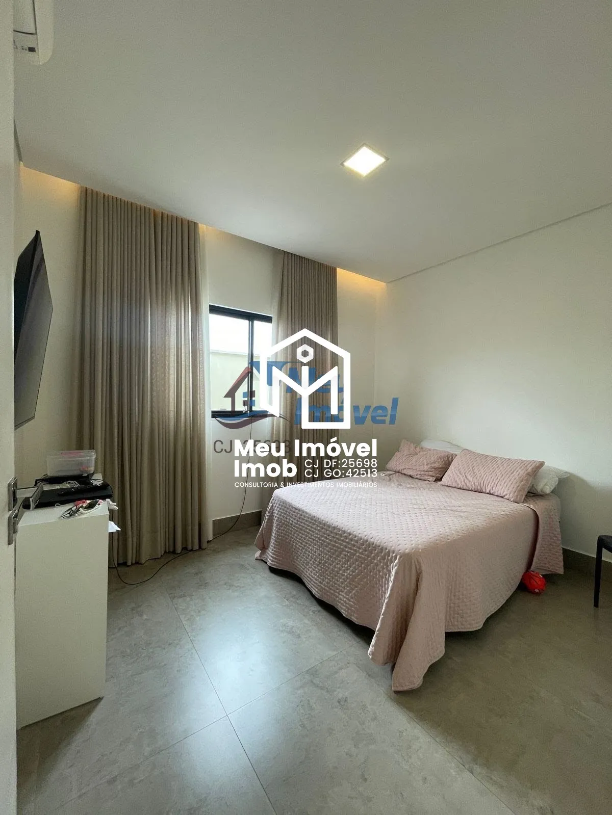 Imagem Casa 4 Quartos 4 Suítes 2 Vagas 320m² Águas Claras/DF