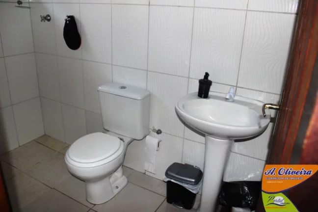 Imagem Oportunidade !!! Prédio 08 Kitnet + 01 Apartamento 02 Dormitorios - 150 metros da Praia Pereque Açu.