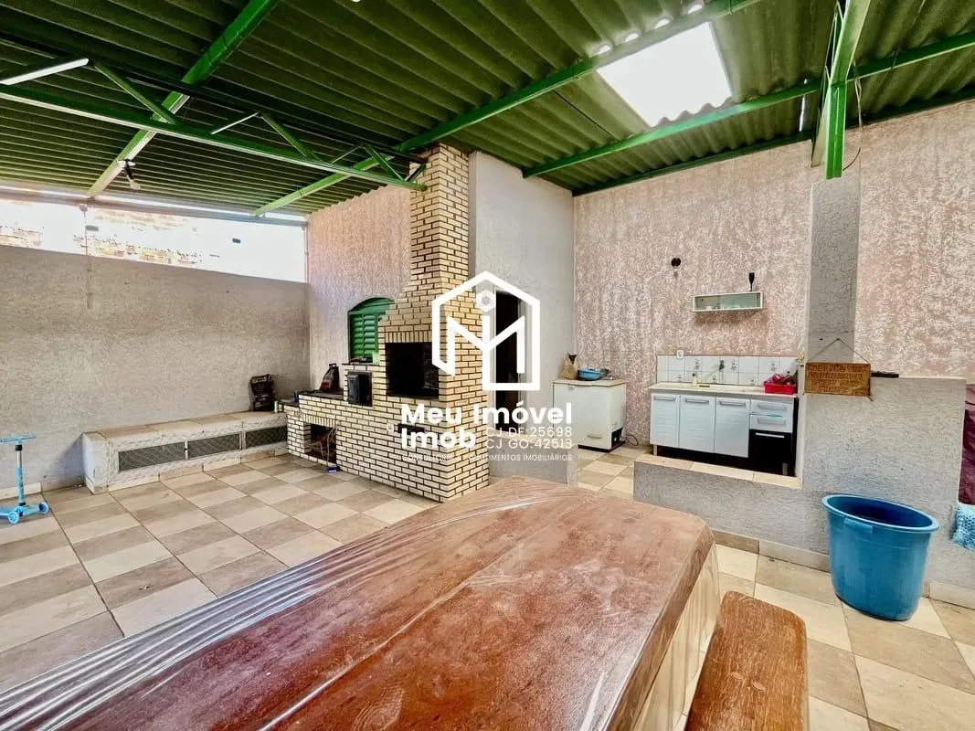 Imagem Casa 3 Quartos 2 Suítes 4 Vagas 360m² Taguatinga Norte/DF