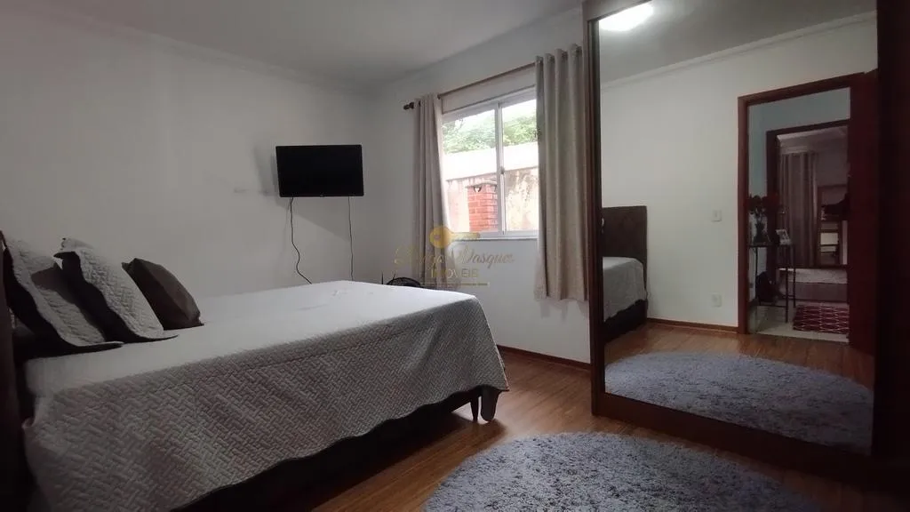 Imagem Casa em Condomínio para Venda em Teresópolis / RJ no bairro Araras