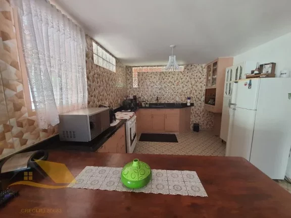 Imagem Vendo Linda Chácara com 40 Mil Mts² Próximo ao centro de Friburgo