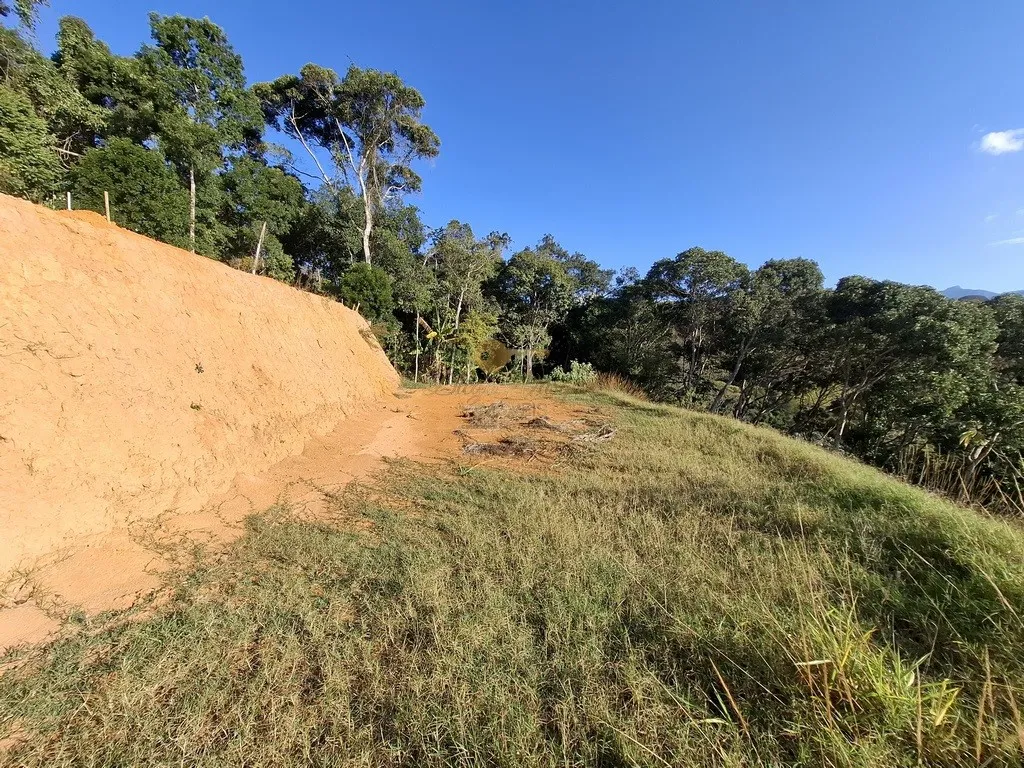 Imagem Terreno em Condomínio para Venda em Teresópolis / RJ no bairro Prata
