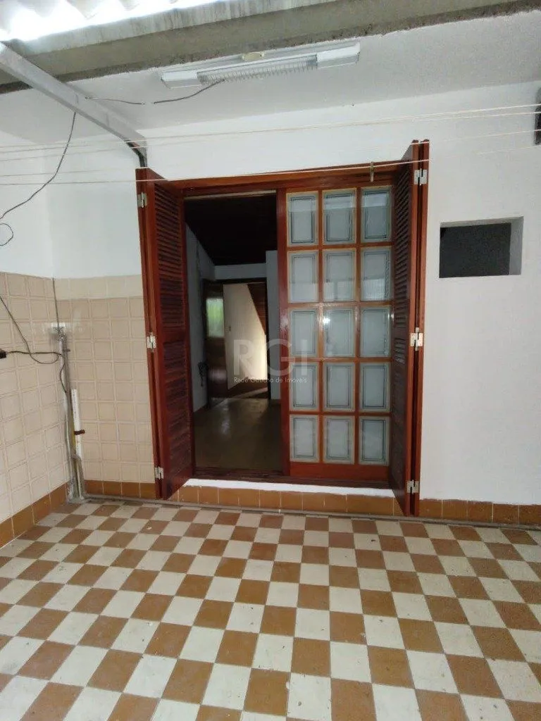 Imagem Casa para Venda - 98m², 2 dormitórios, 2 vagas - Alto Petrópolis