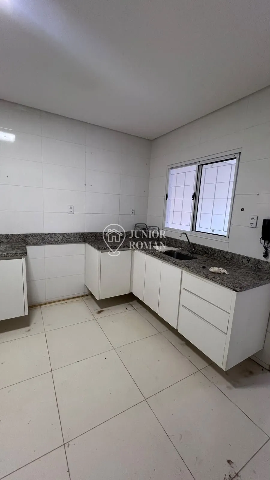 Imagem SOBRADO 4 DORM l 3 SUITES l PISCINA l ENERGIA SOLAR l ÁREA GOURMET l MORADA NOBRE - BARREIRAS/BA