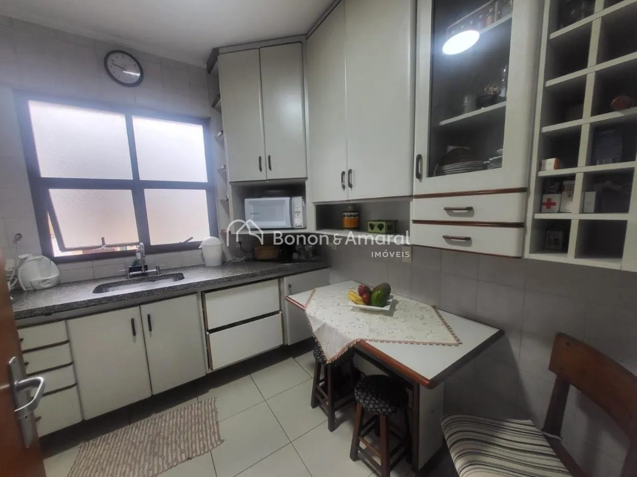 Imagem Apartamento à Venda no Cambuí - Localização Privilegiada!