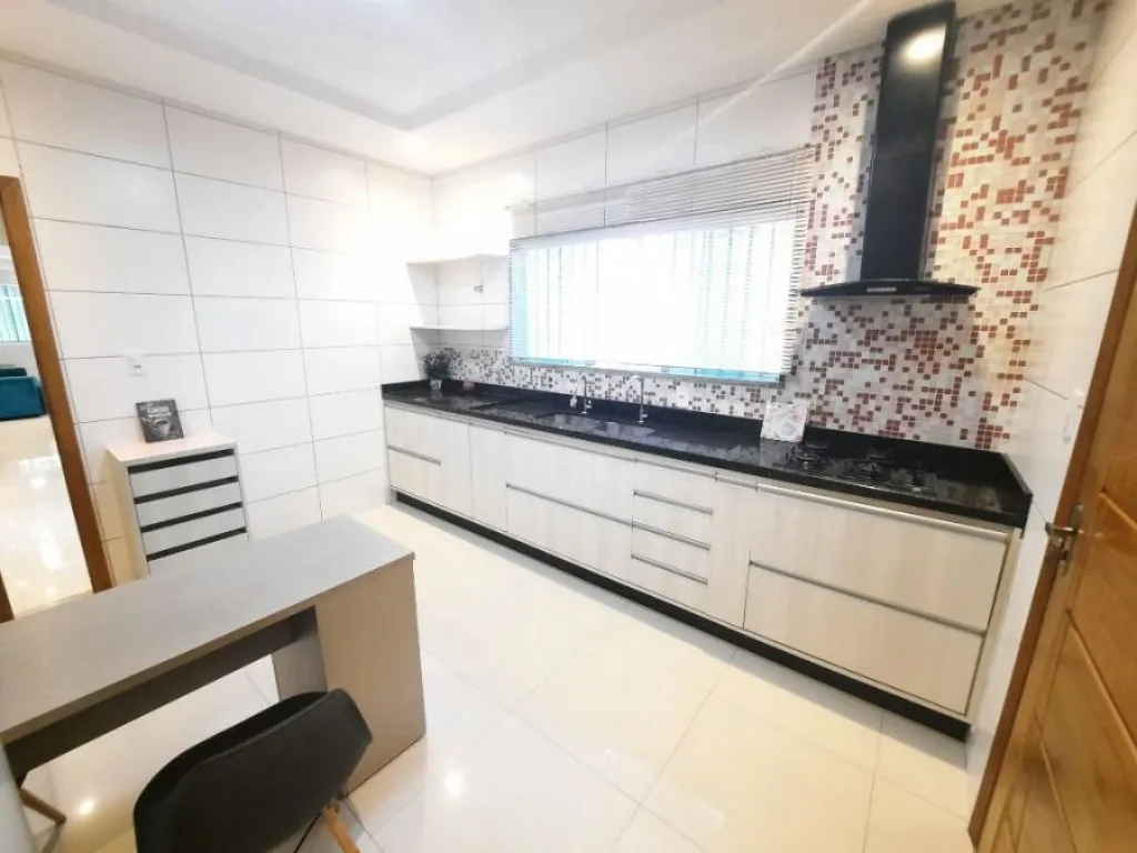 Imagem CASA COM 175,00 m² - GUILHERMINA - PRAIA GRANDE SP