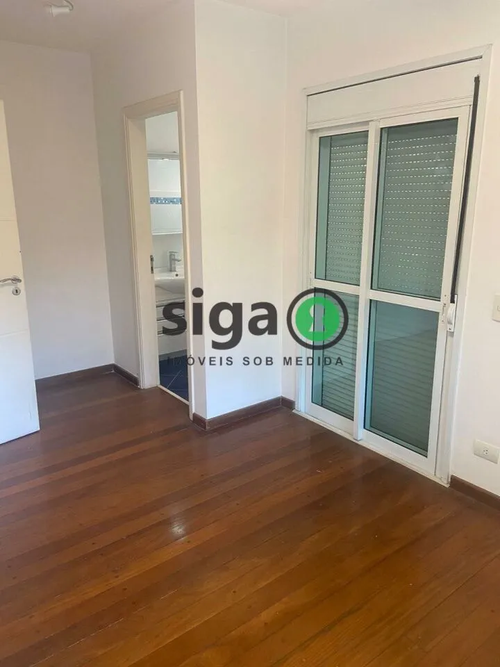 Imagem Sobrado em Moema - 250m², 4 quartos, 2 vagas á Venda !!