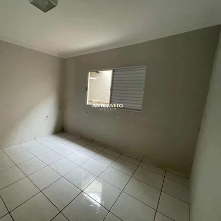 Imagem Casa à venda em Franca, Parque Santa Hilda, com 2 quartos, 100m2