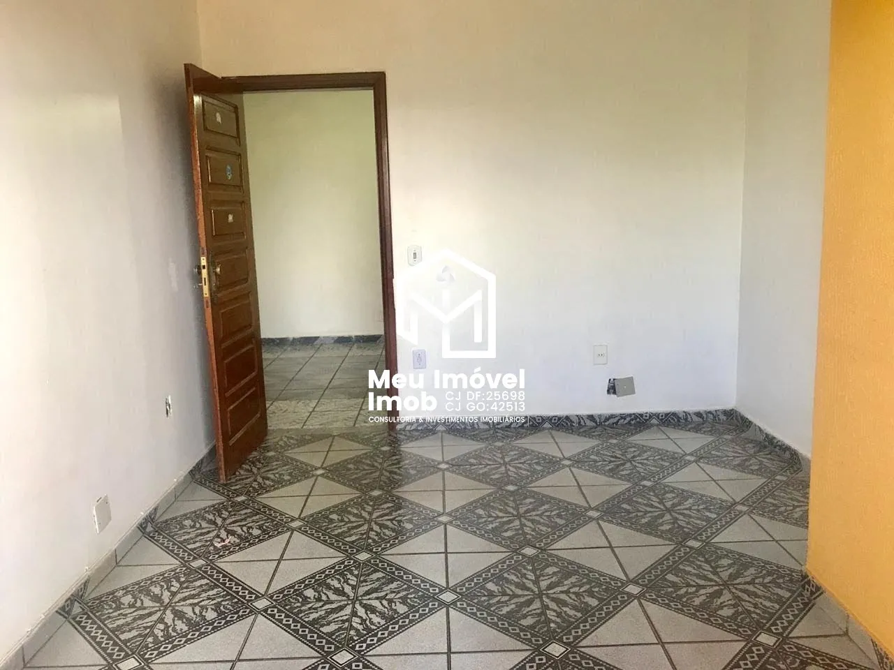 Imagem Casa Sobrado 7 Quartos 2 Suítes 3 Vagas 380m² Samambaia/DF