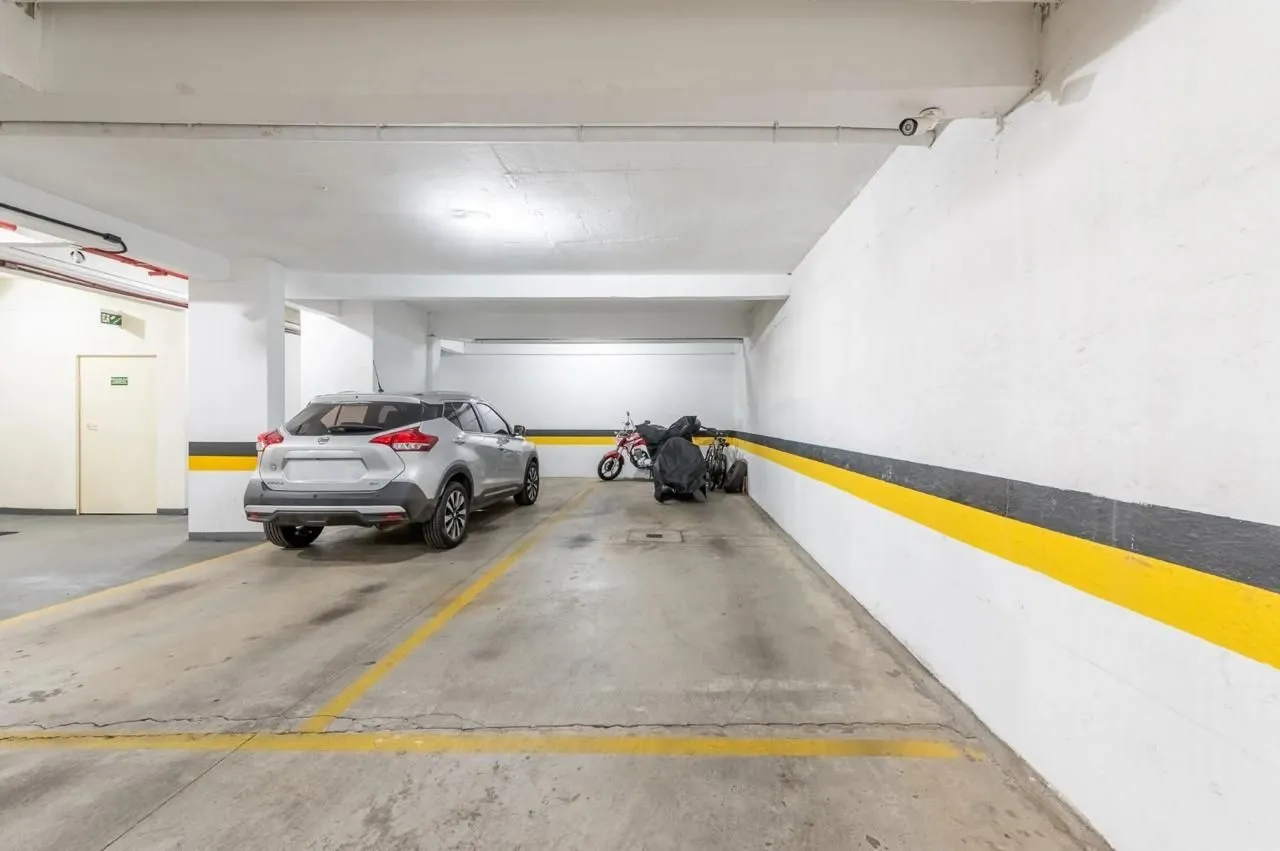 Imagem Apartamento de 2 dormitórios 1 suíte e 2 vagas no Petrópolis.
