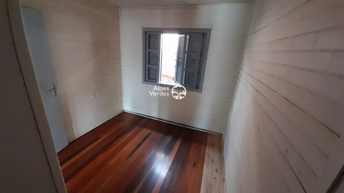 Imagem Casa com 2 quartos, 63,25m2, à venda em São Francisco de Paula, Centro