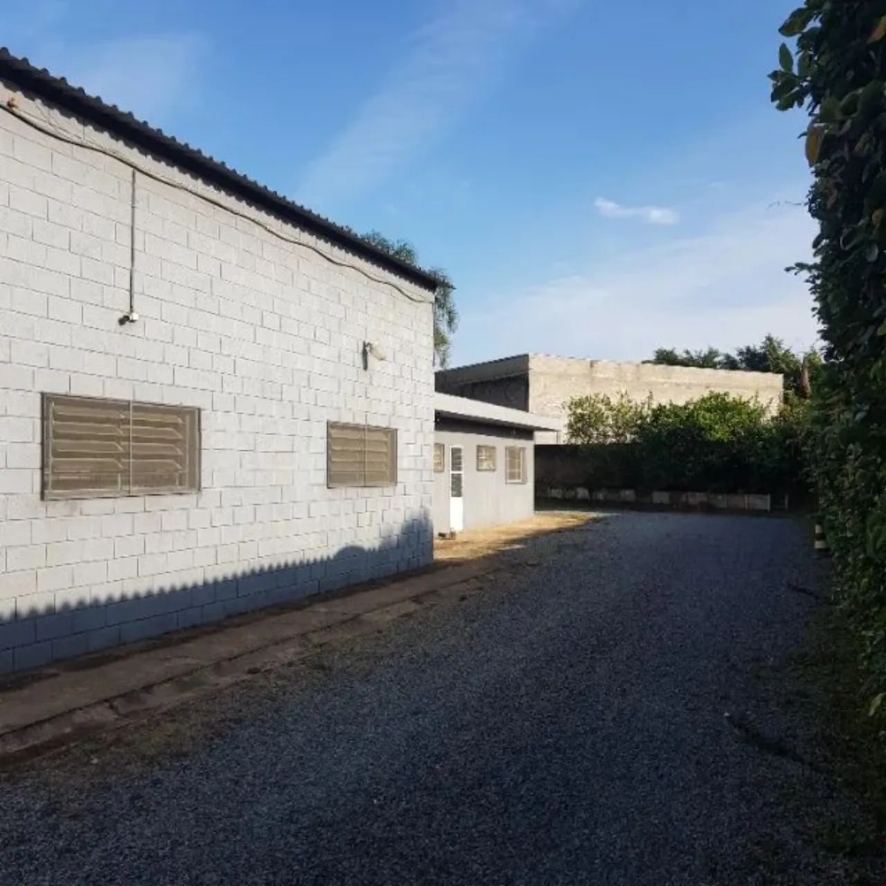 Imagem Barracão Industrial de alto padrão em Sorocaba-SP, no Parque Reserva Fazenda Imperial - 2 salas, 5 banheiros, 5 vagas, 320m².