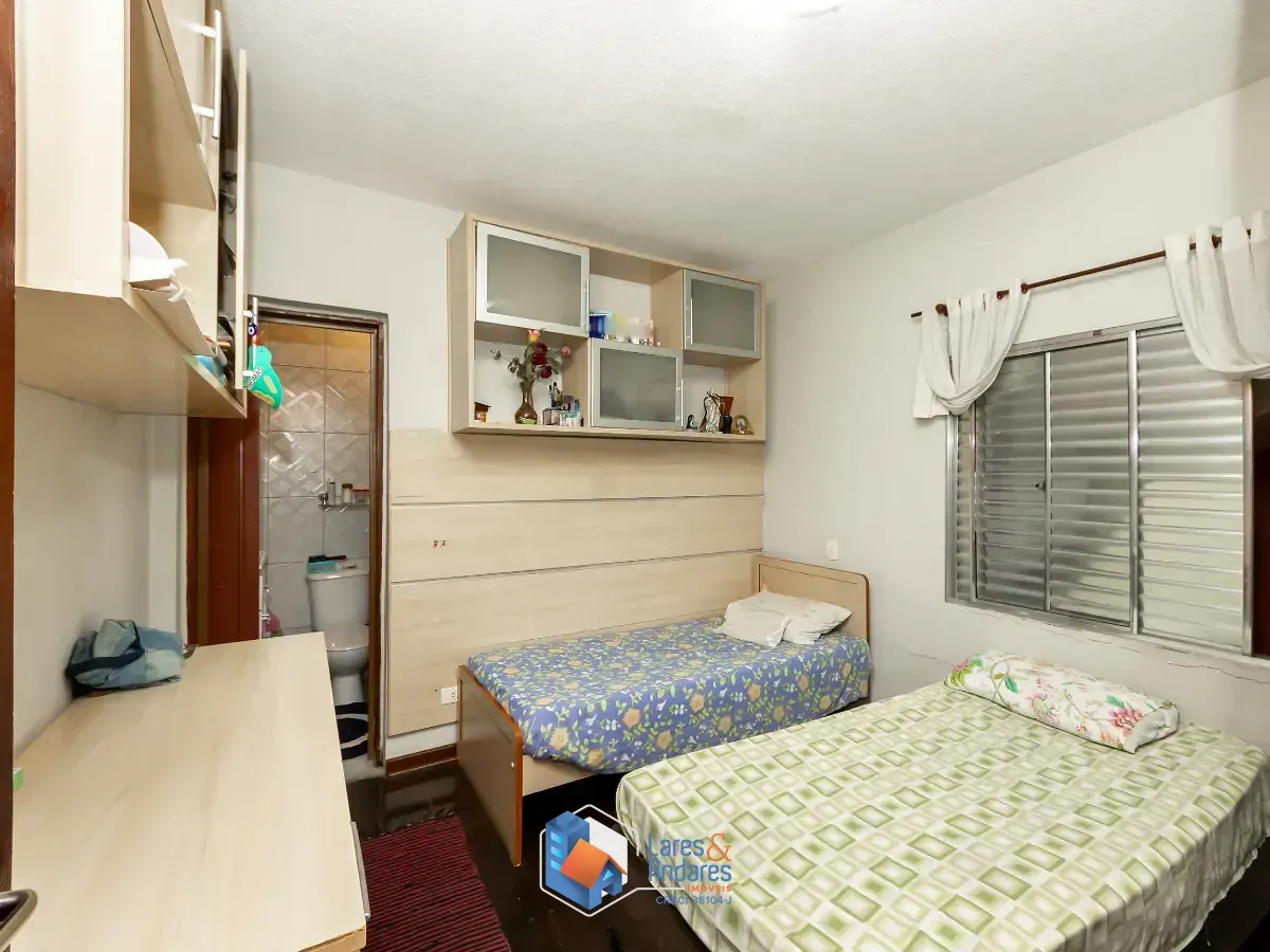 Imagem Casa para venda em Jardim Nosso Lar com 4 quartos, sendo 2 suítes, 250m²
