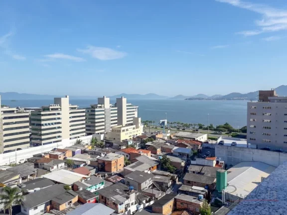 Imagem Excelente cobertura de 3 dormitórios, sendo 1 suíte, sala de estar e jantar, cozinha integrada, á...