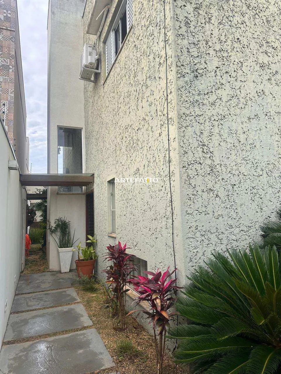 Imagem Sobrado à venda em Franca, Jardim Piratininga, com 3 quartos, 233m2