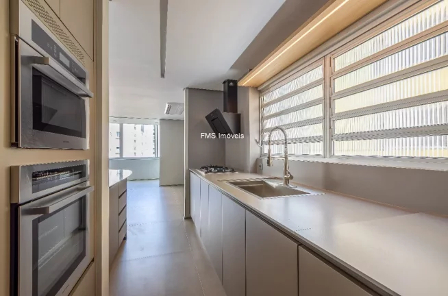 Imagem Apartamento à venda no Itaim Bibi: 3 quartos, 2 suítes, 185m² - Imperdível oportunidade em São Paulo-SP!