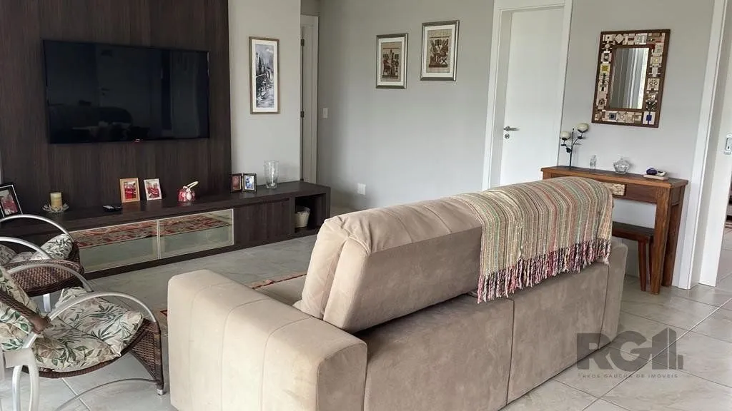 Imagem Casa no Condomínio Rossi 4 Dormitórios