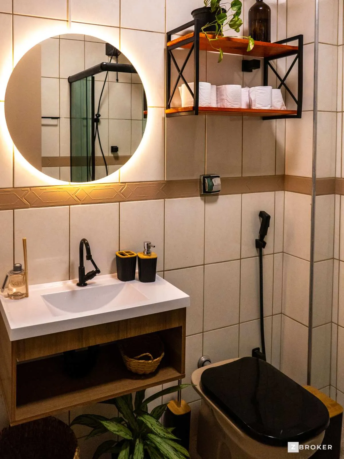 Imagem Apartamento à venda em Ubatuba, Praia Grande, com 2 quartos, 62m2